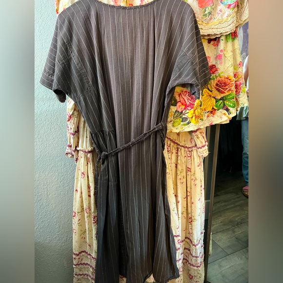 Magnolia Pearl Smock Dress - Picture 6 of 6